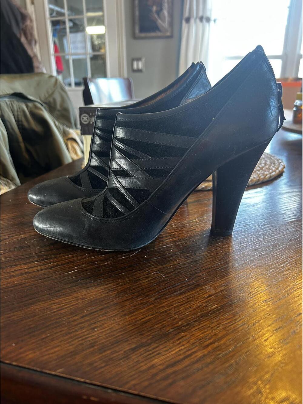 Modern Vintage Women's Black High Heel Shoes